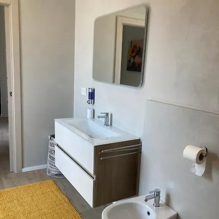 Lägenhet Il Borgo Girasole Busca