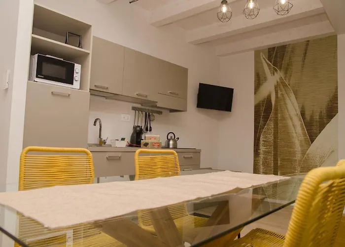 Il Borgo Girasole Апартаменты *